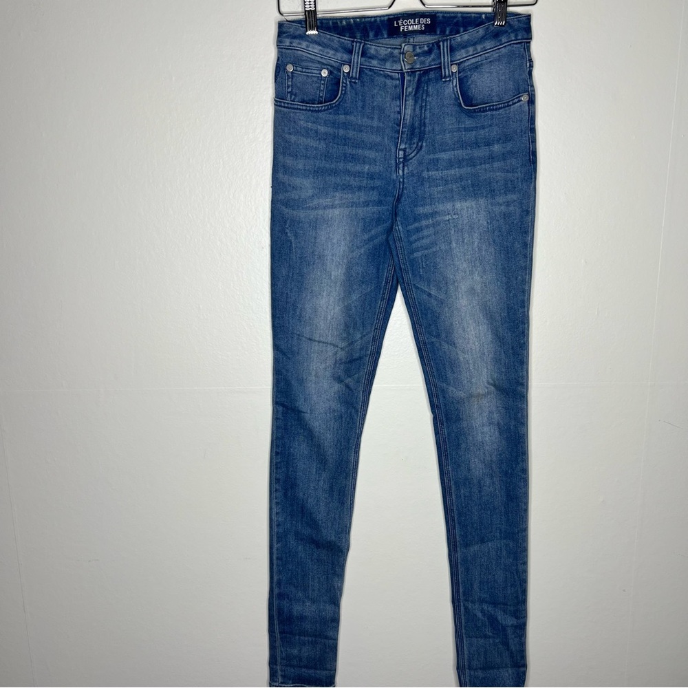 L’ecole des Femmes mid-rise skinny jeans in medium wash Sz 27